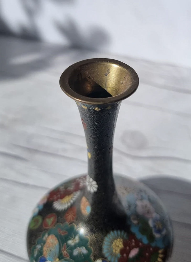 Haute Curature Takahara Komajiro Cloisonne Bud Vase, Late Meiji Era, Japanese