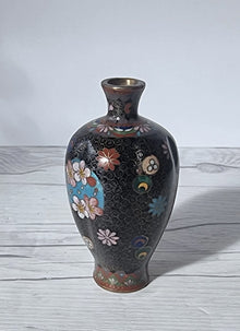 Haute Curature Takahara Komajiro Cloisonne 6 Lobed Vase, Late Meiji Era, Japanese