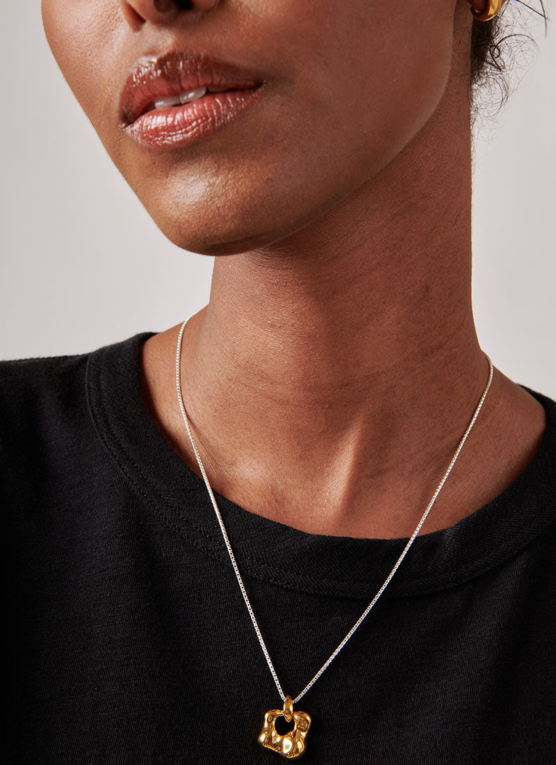 Vimeria Bloom Necklace