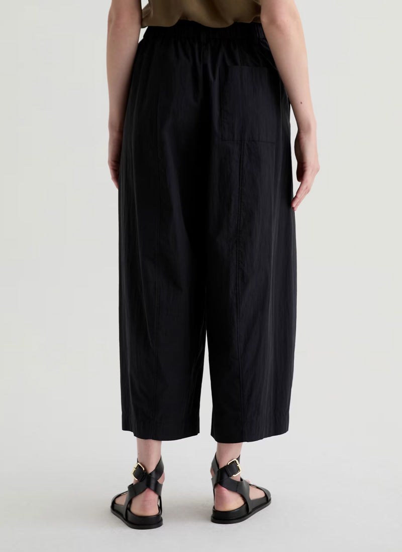 AG Jeans Jasmin Relaxed Barrel Pants
