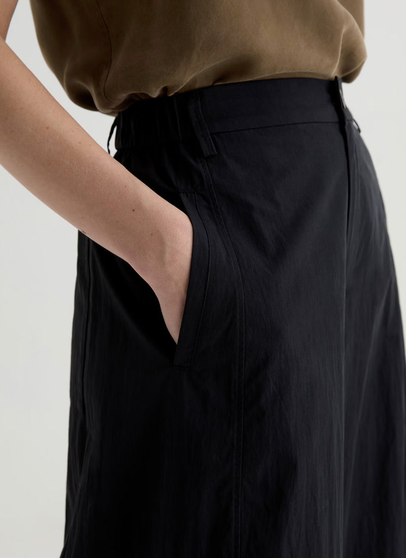 AG Jeans Jasmin Relaxed Barrel Pants