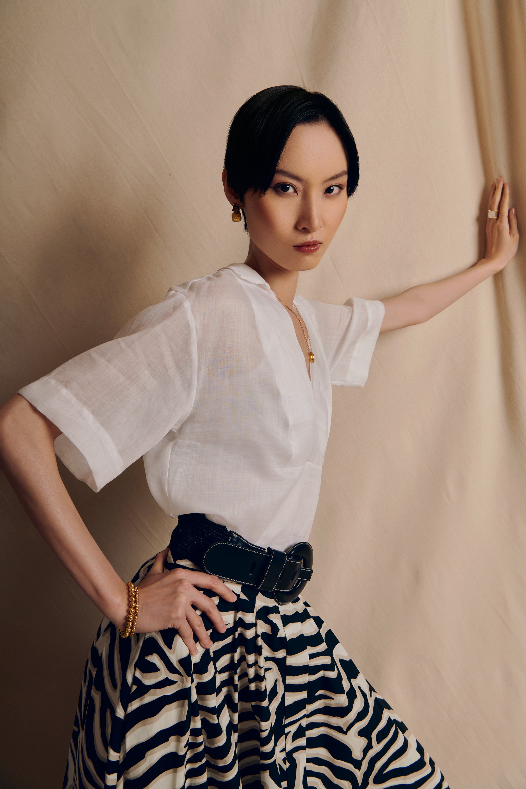 Nichols Printed Skirt by Max Mara Studio paired with a ramie gauze airy top and chunky leather belt