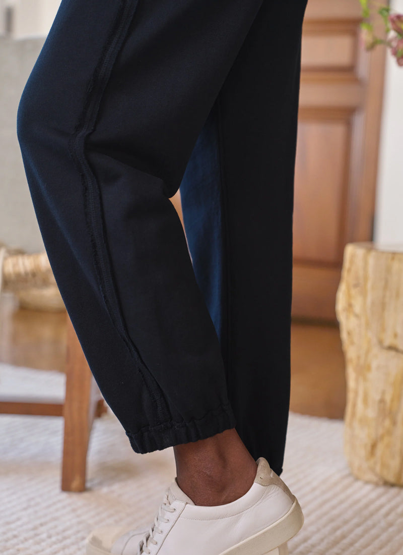 Frank & Eileen Sophie Jogger