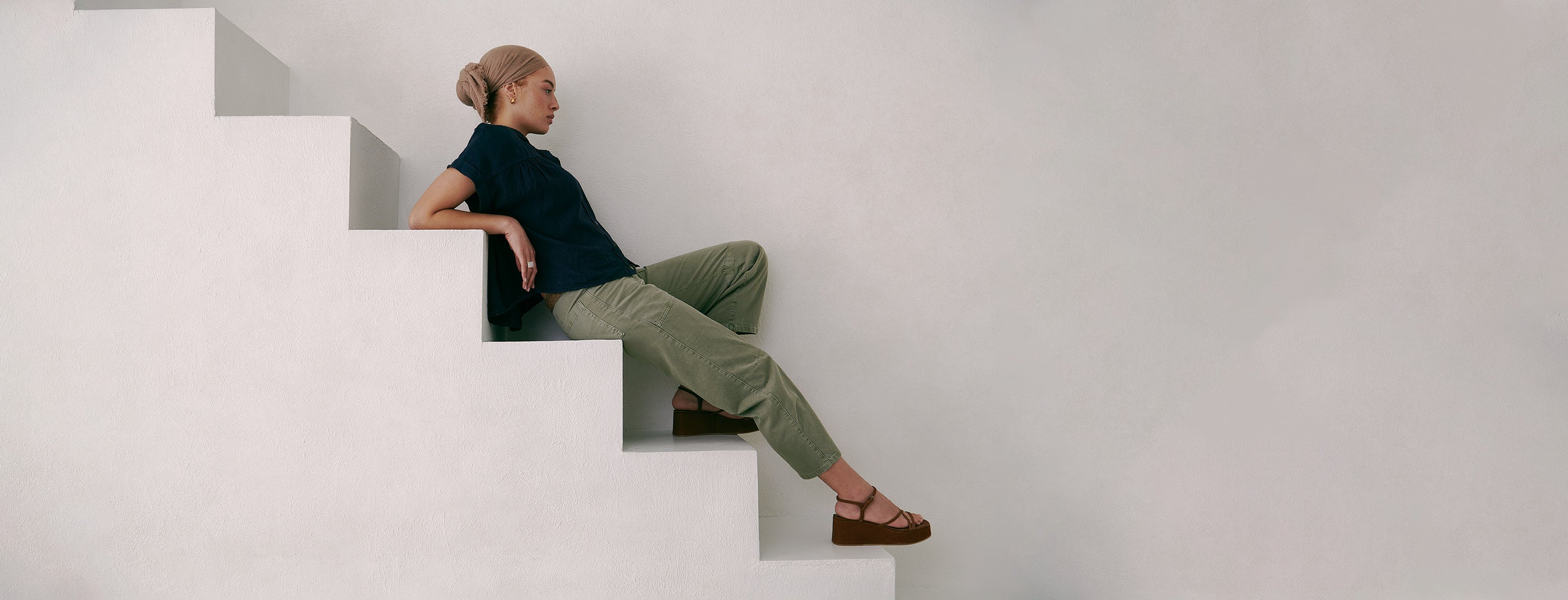 Aria Linen Top and Sanded Twil Pant from Velvet