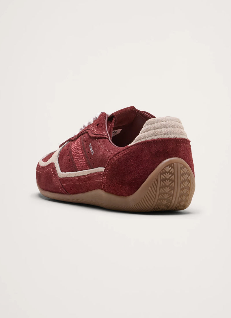 TB 91 Suede Sneaker