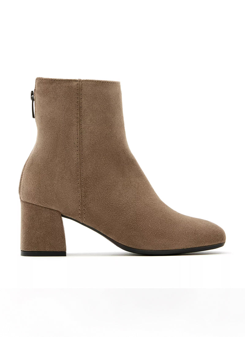 La Canadienne Jason Suede Ankle Boot