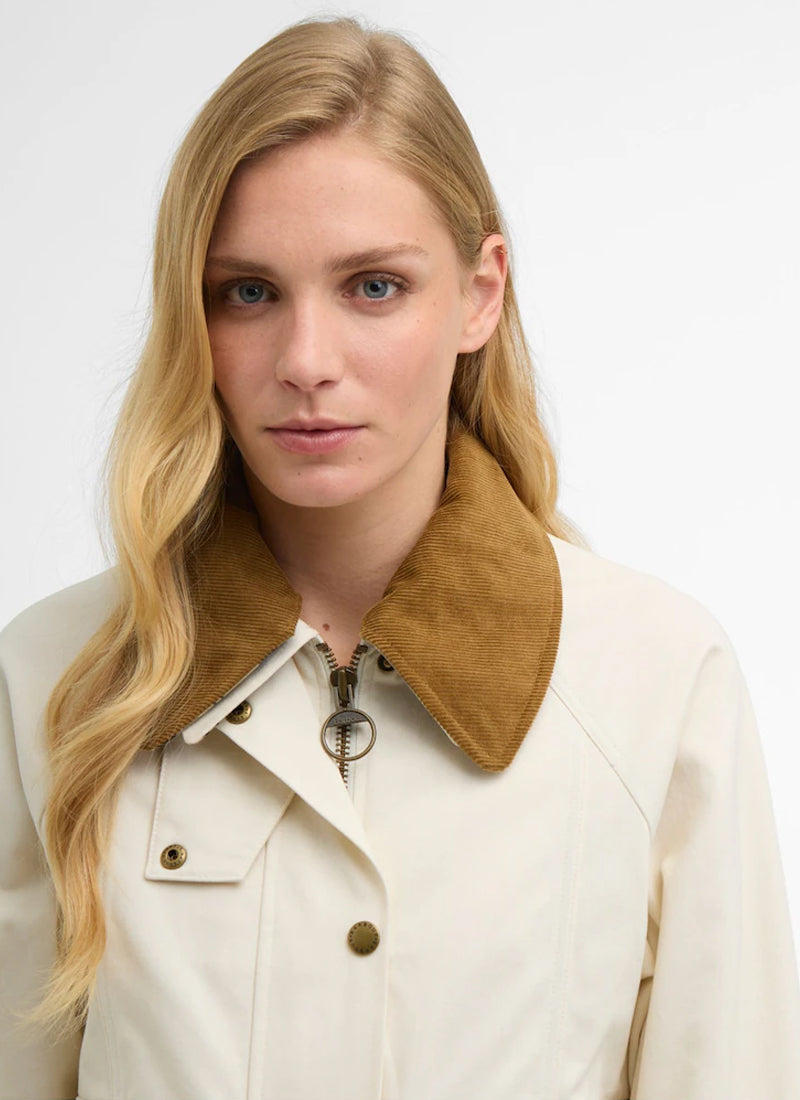 Cropped Beadnell Waxed Jacket by Barbour