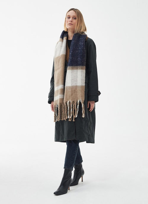 Isla Tartan Boucle Scarf