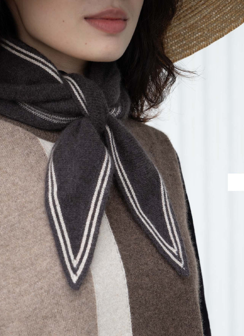 Bonte Cashmere Diamond Neck Scarf