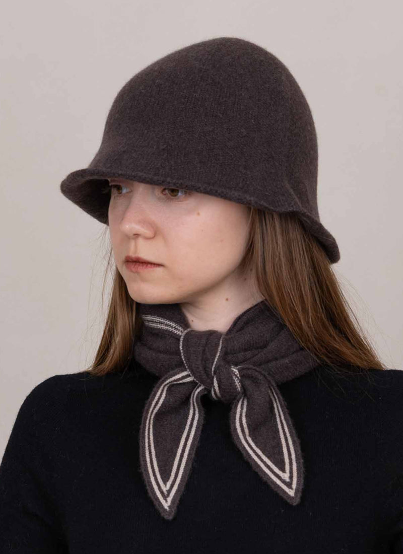 Bonte Cashmere Diamond Neck Scarf