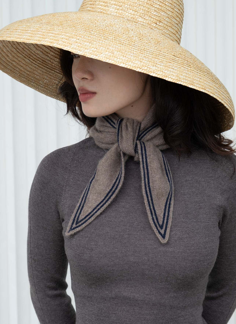Bonte Cashmere Diamond Neck Scarf