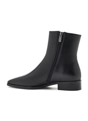 Ankle Boot Tundra Leather by La Canadienne at Andrews