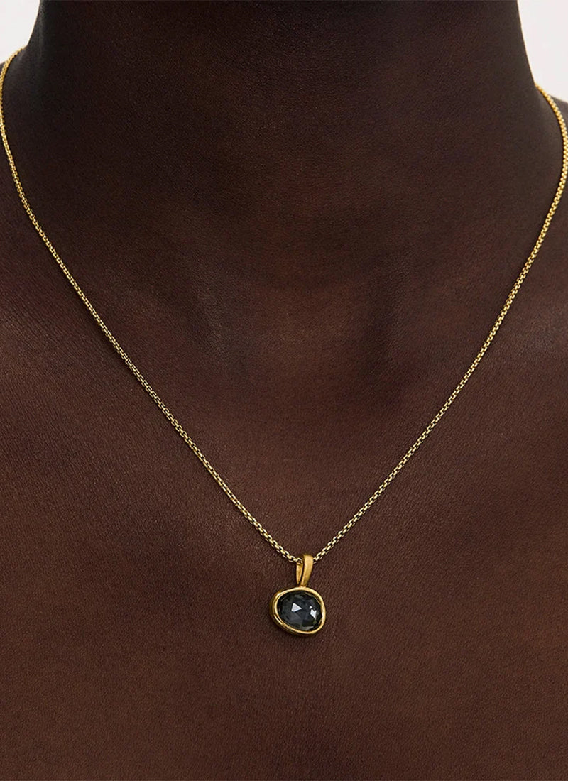 Cala Pendant Necklace