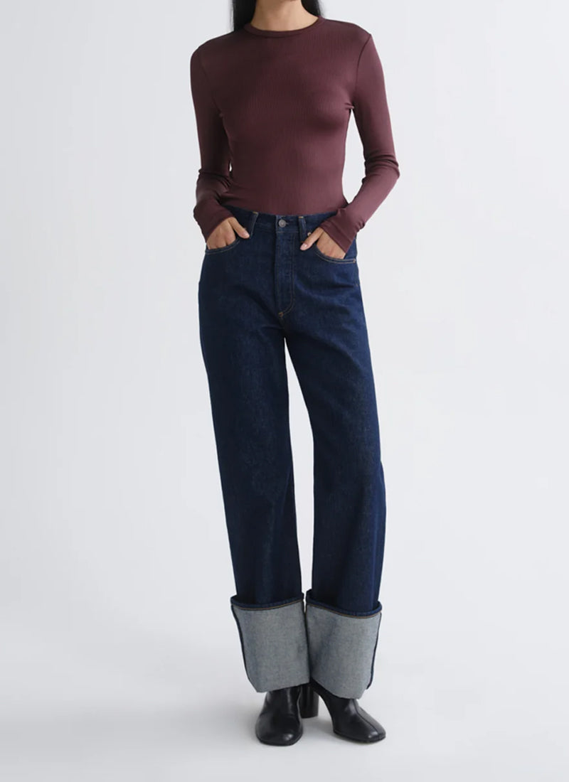Delphi Slim Tee