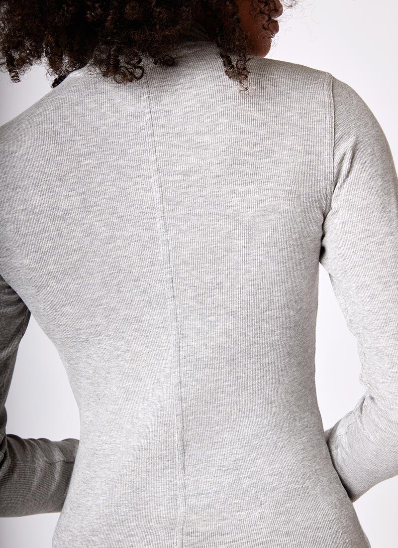 Frame Rib Turtleneck