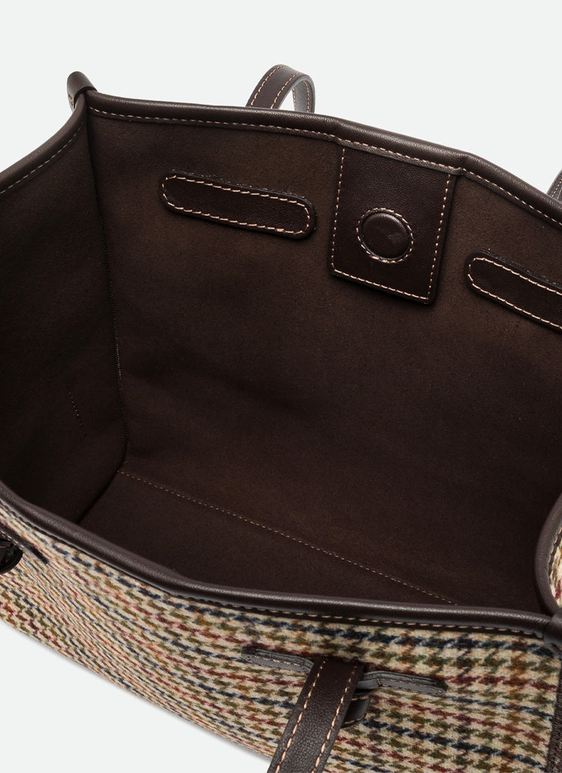 Houndstooth Tote With Giraffe Keyring