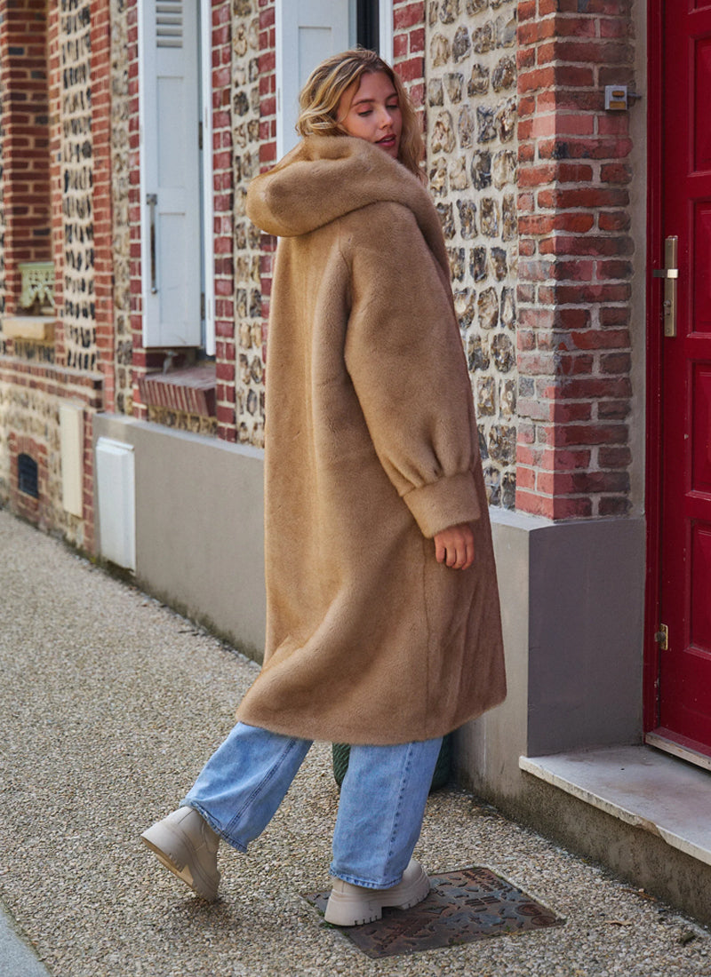GIOVANNI Long Faux Fur Coat