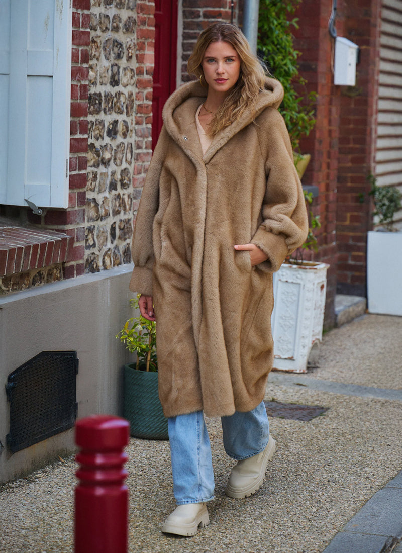 GIOVANNI Long Faux Fur Coat