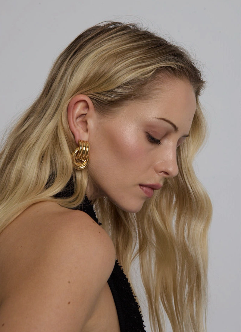 HEAVEN MAYHEM Mini Knot Earrings