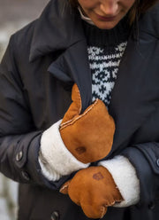 Hestra Sheepskin Mitt
