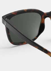 #L Sunglasses in tortoise by IZIPIZI