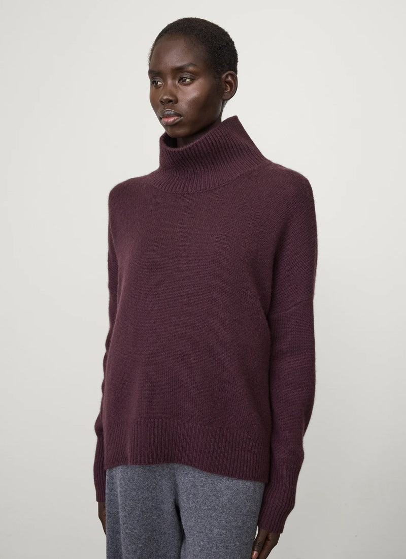 Fleur Chunky T-Neck Sweater