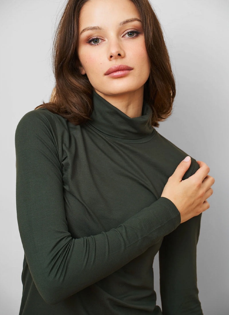 Majestic Soft Touch Long Sleeve Turtleneck