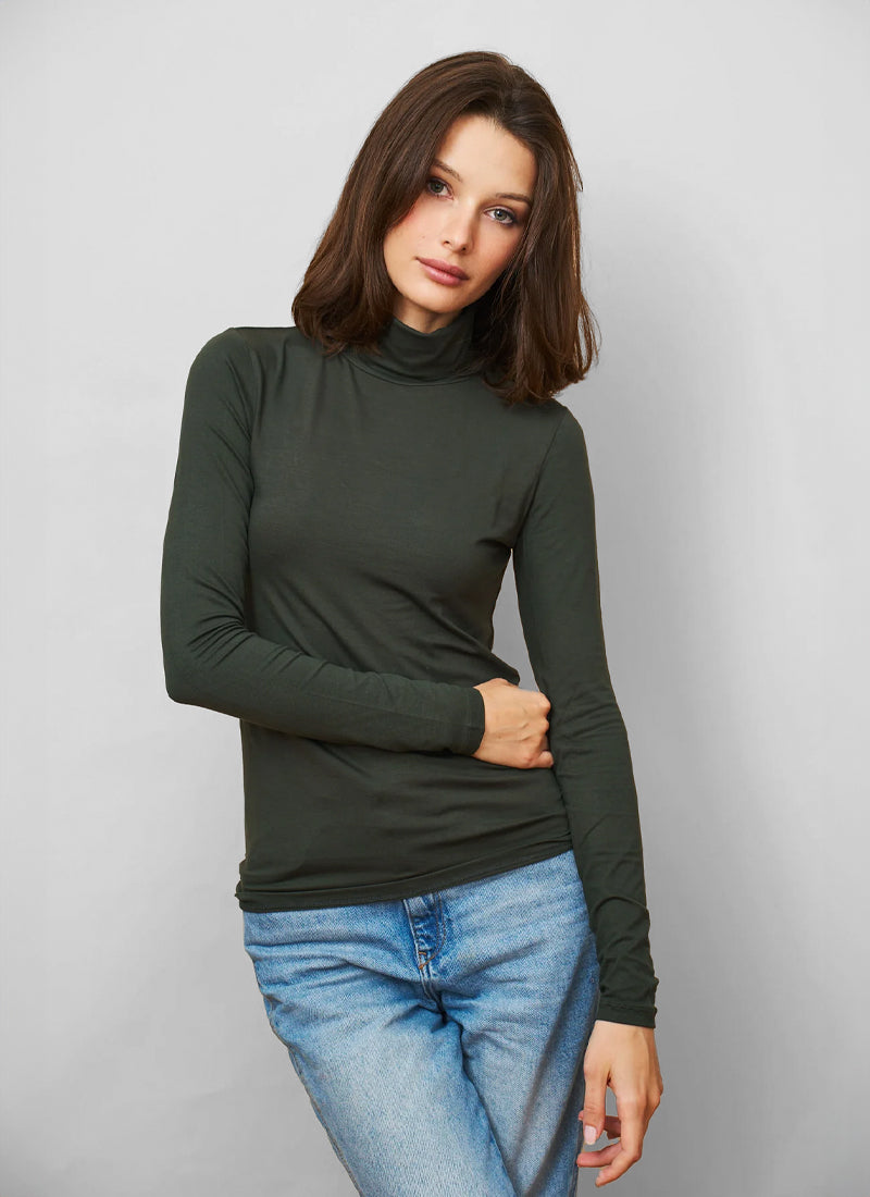 Majestic Soft Touch Long Sleeve Turtleneck