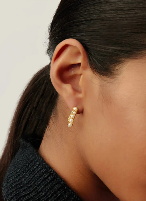 Missoma Pearl Wave Smallhoop Earrings