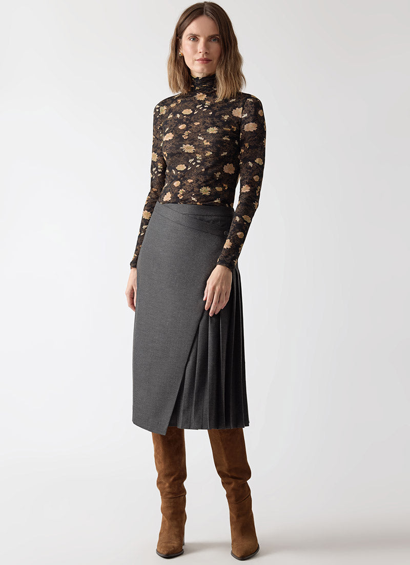 Momoni Ine Botanical Top