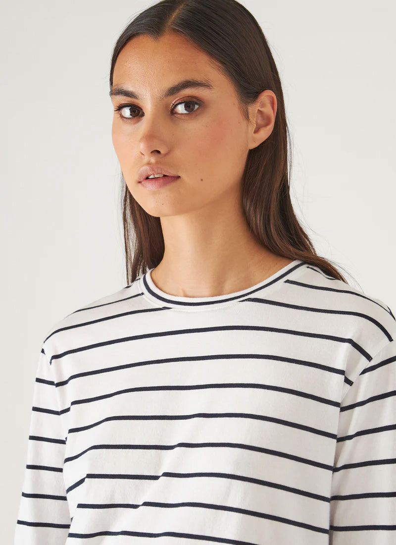 Patrick Assaraf Long-Sleeve Organic Cotton Stripe Boyfriend Crewneck T-Shirt