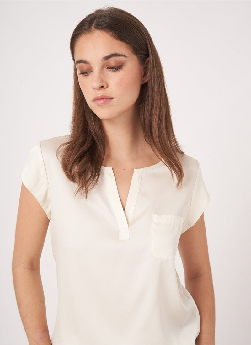 REPEAT Cashmere Silk Short Sleeve Blouse