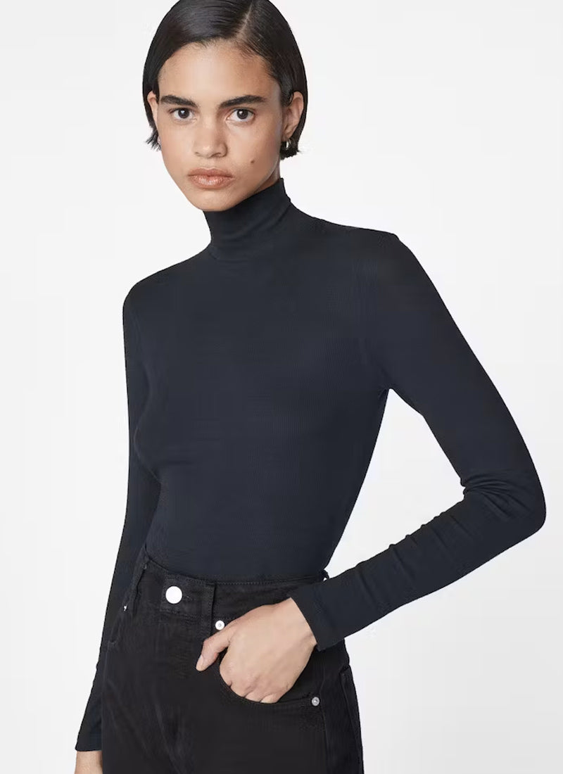 Frame Rib Turtleneck