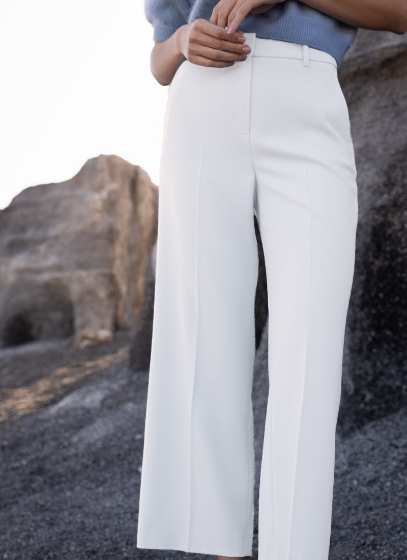 Seductive Domenica Linen Cropped Pant