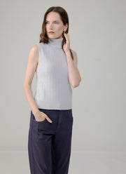 Eleventy Sleeveless Turtleneck Sweater