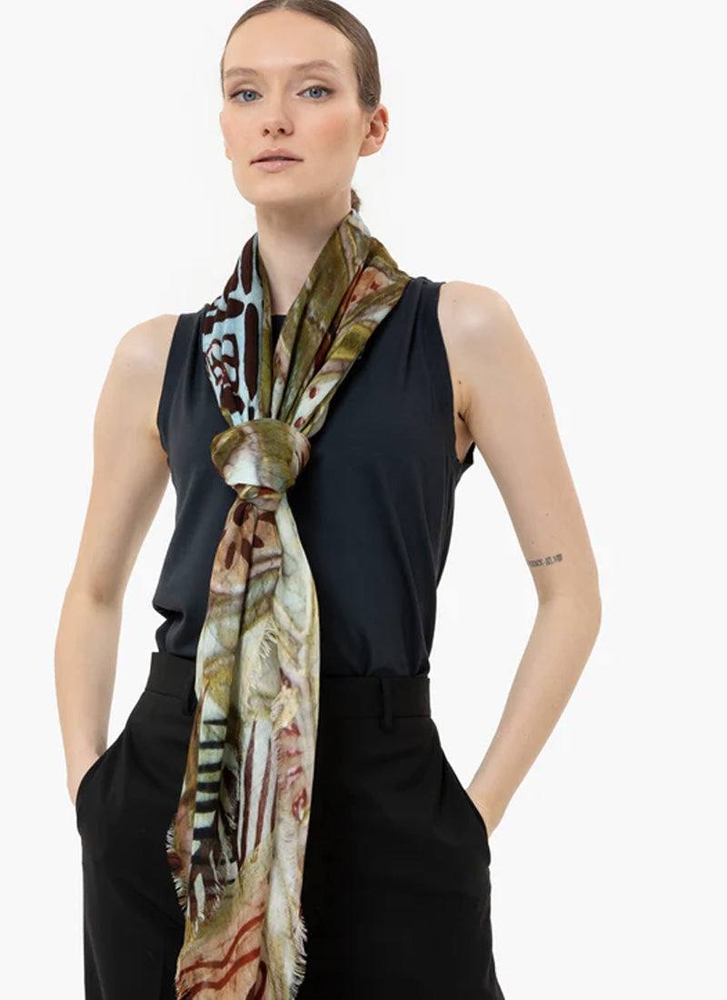 Talking Walls Ela Single Face Porcelain Scarf