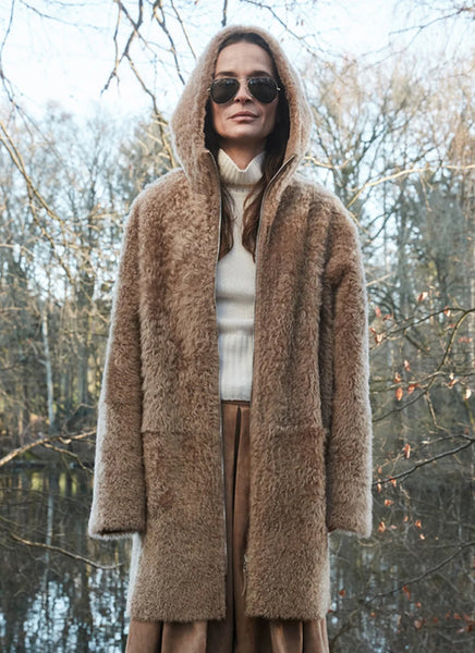 Lacon Teddy Reversible Hood Shearling by UTZON | Andrews