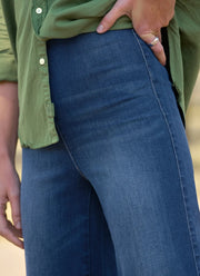 Westport Illusion Wide-Leg Pull-On Jeans