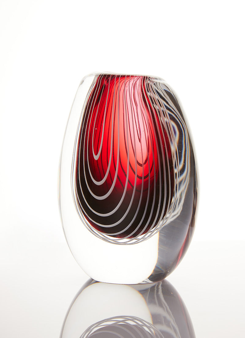 Haute Curature Vicke Lindstrand Modernist Red and White Stripe Sommerso Vase, 1950s